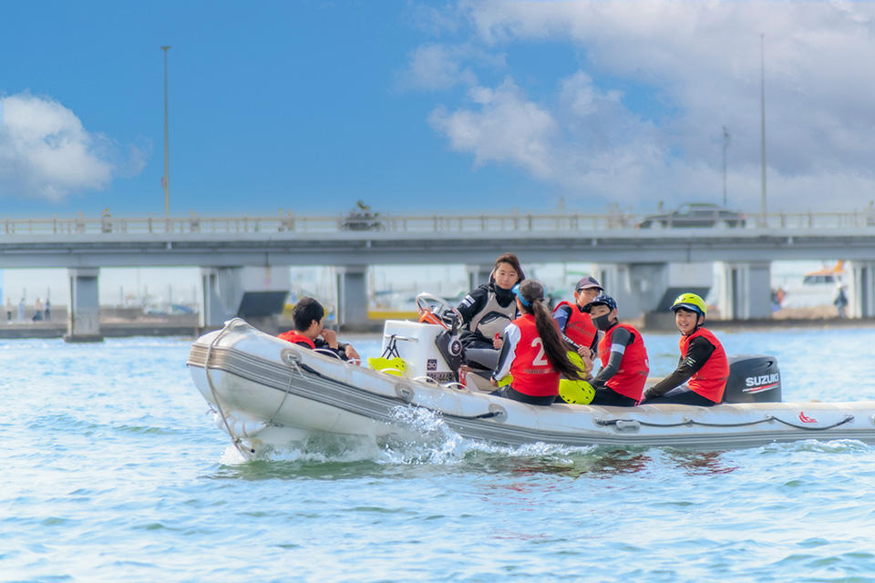 ビード株式会社 - 【 大阪北港マリーナ】運営スタッフ募集　ヨット、ウェイク、ボートのインストラクター 写真2